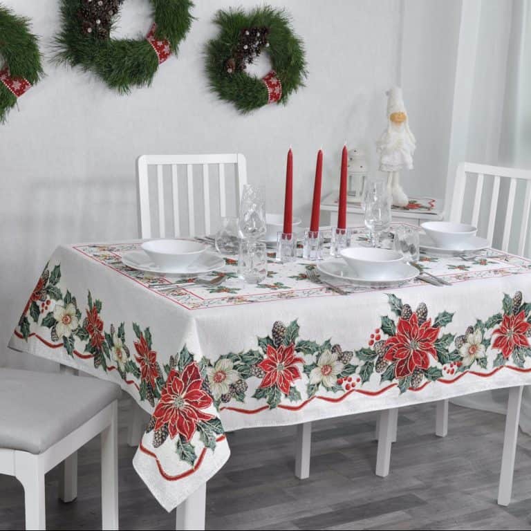 Kalėdinė staltiesė Puansetija ir kankorėžiai