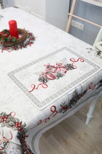 Kalėdinė stalo servetėlė Kalėdų Uogoa, kaledinis stalo dekoras, namų dekoras, iskritinis stalo dekoras