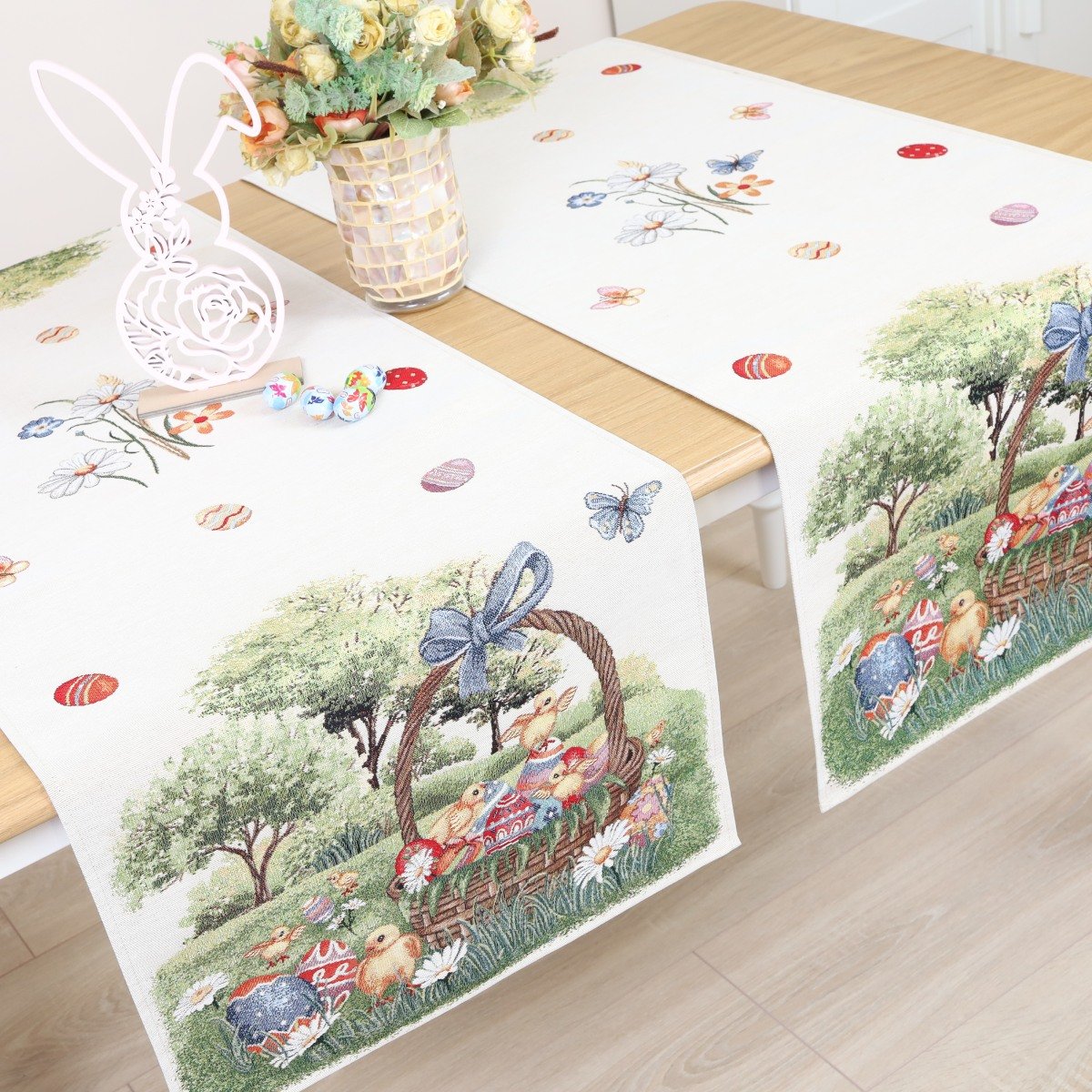 Stalo takelis Velykų belaukiant, Table runner Awaiting Easter, home dining table decor