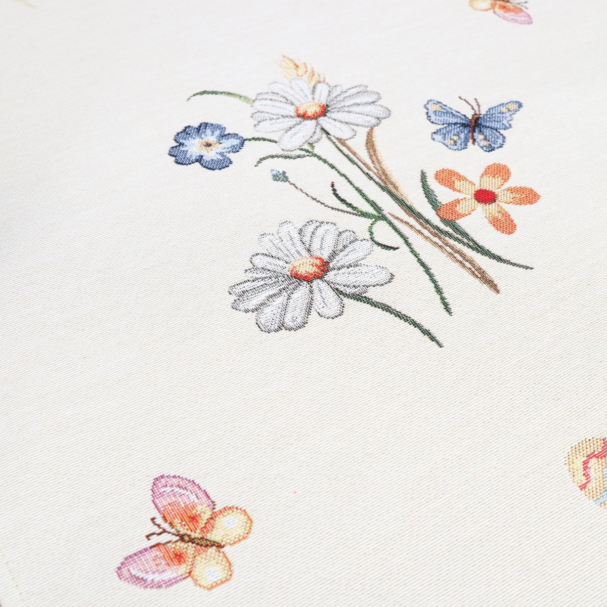 Stalo takelis Velykų belaukiant, Table runner Awaiting Easter, home dining table decor