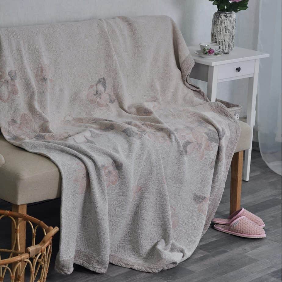 Lilac-Lighthouse Pink Flowers