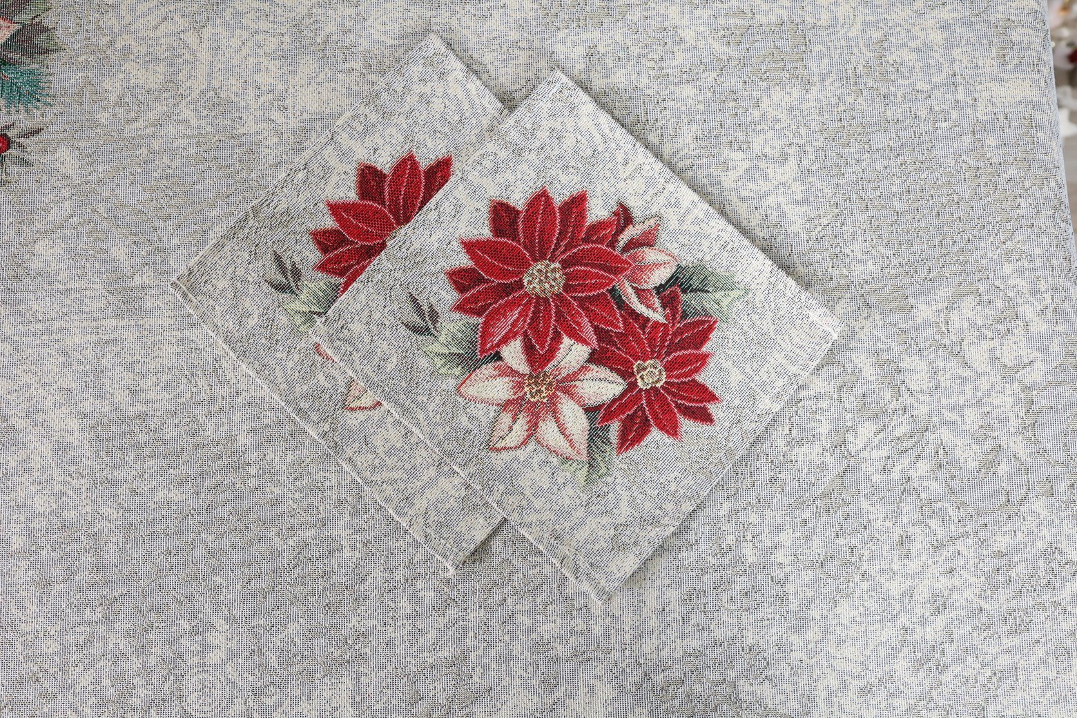 Christmas table napkin Poinsettia Wreath - Image 5