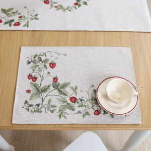 Stalo servetėlė Žemuogės, Table placemat Strawberries, home dining room decor
