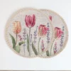 Apvali stalo servetėlė Tulpės